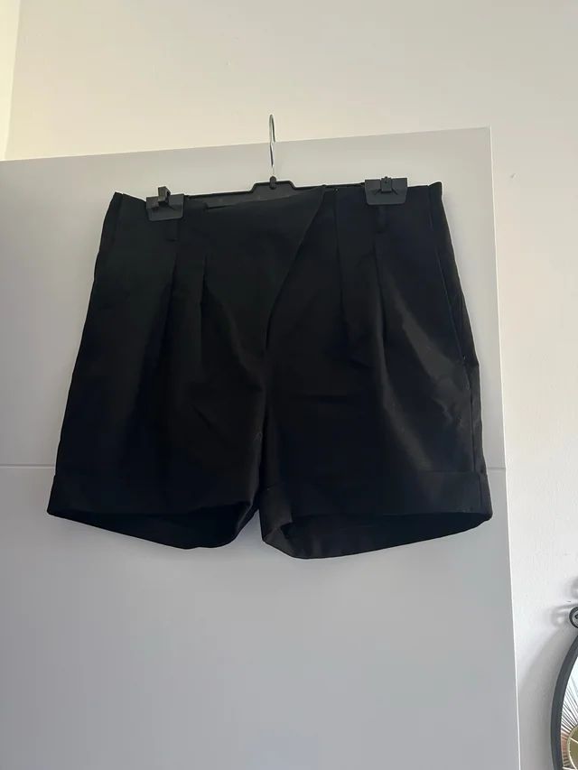 Short Noir Zara taille S 