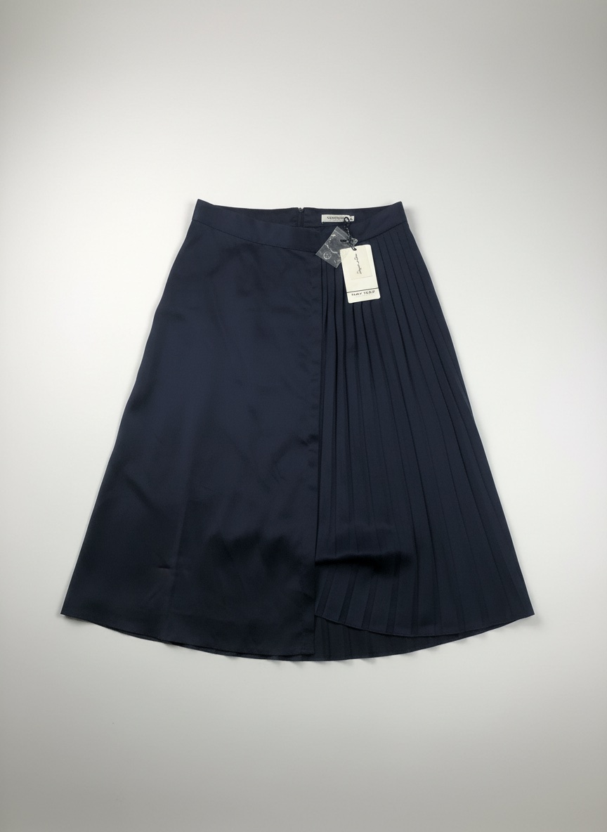 Importation suisse: Jupe bleu nuit taille 40/42 neuve avec étiquette 💙✨