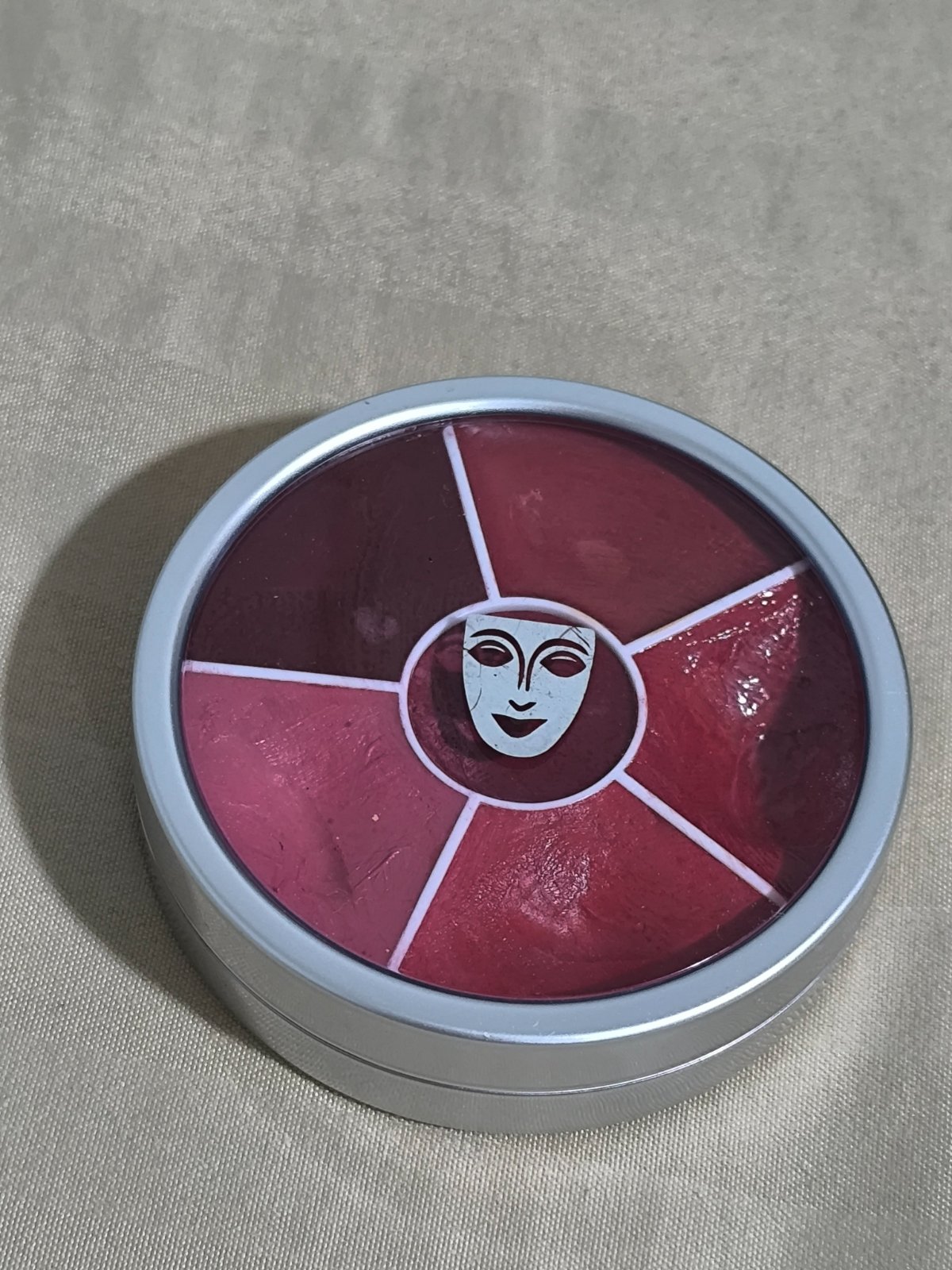 Palette  Rouge à lèvres kryolan #F