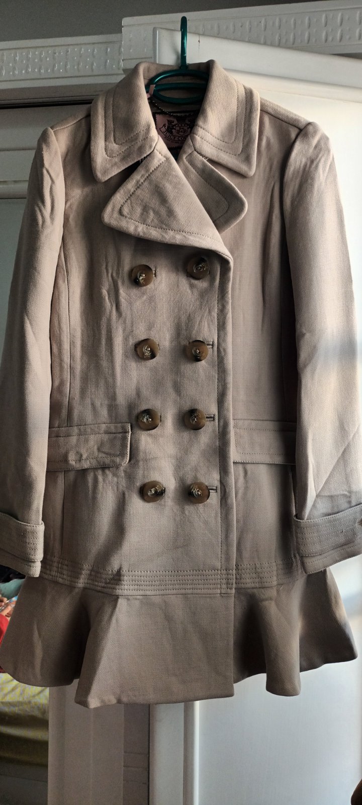 Très beau manteau juicy couture en laine 