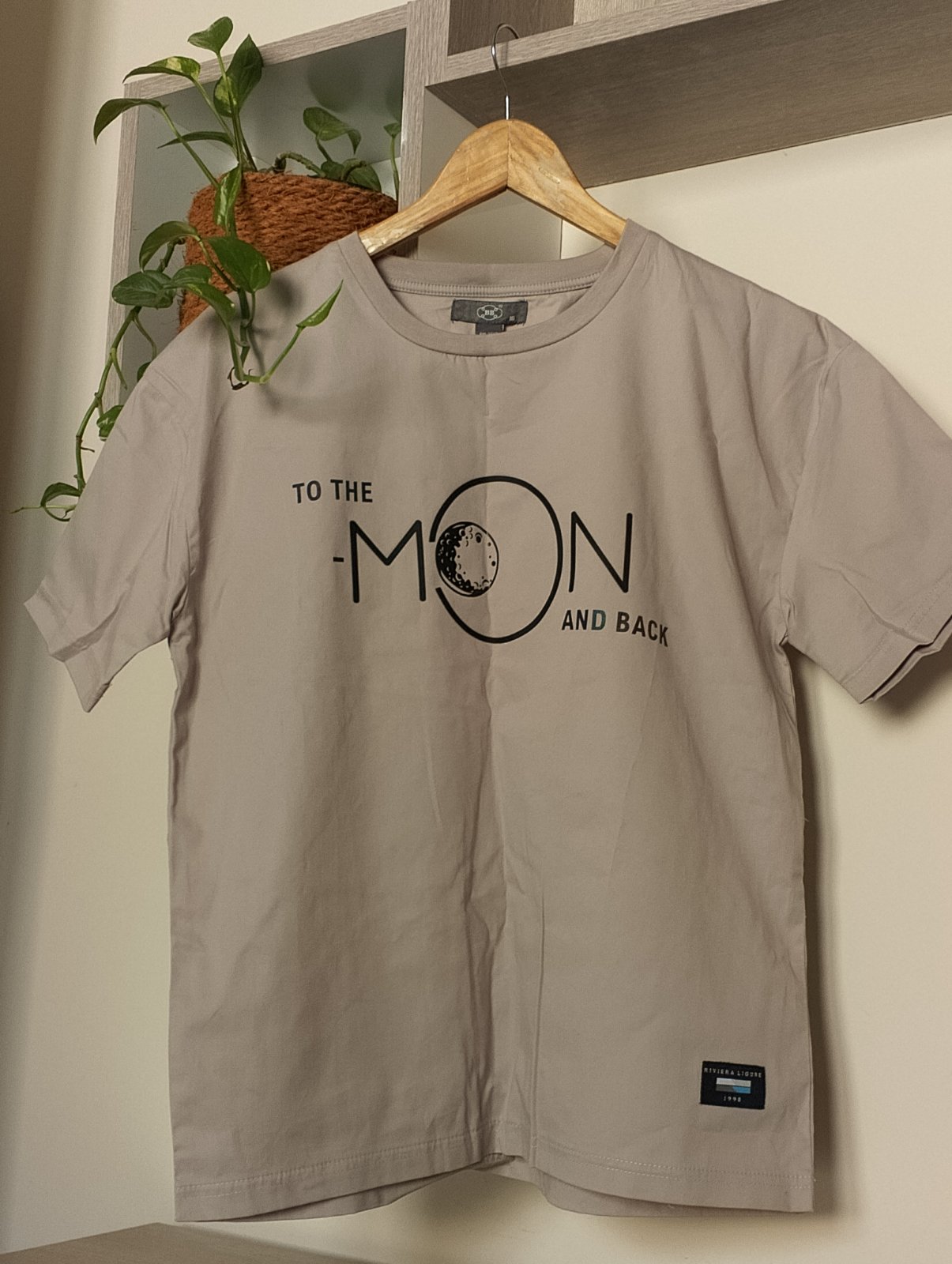 T-shirt importé de L'Arabie Saoudite