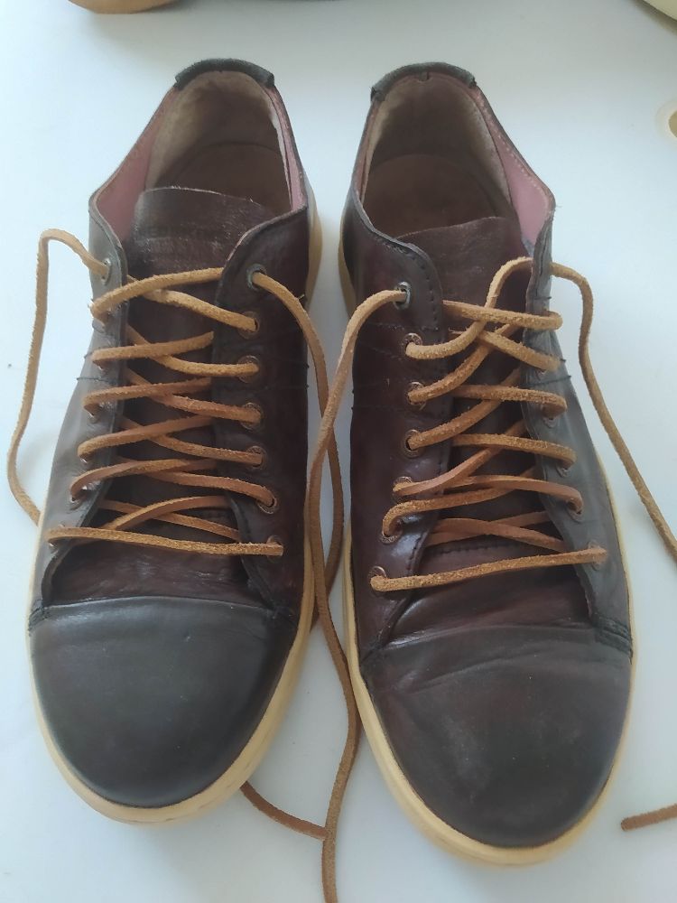 Baskets en cuir taille 44