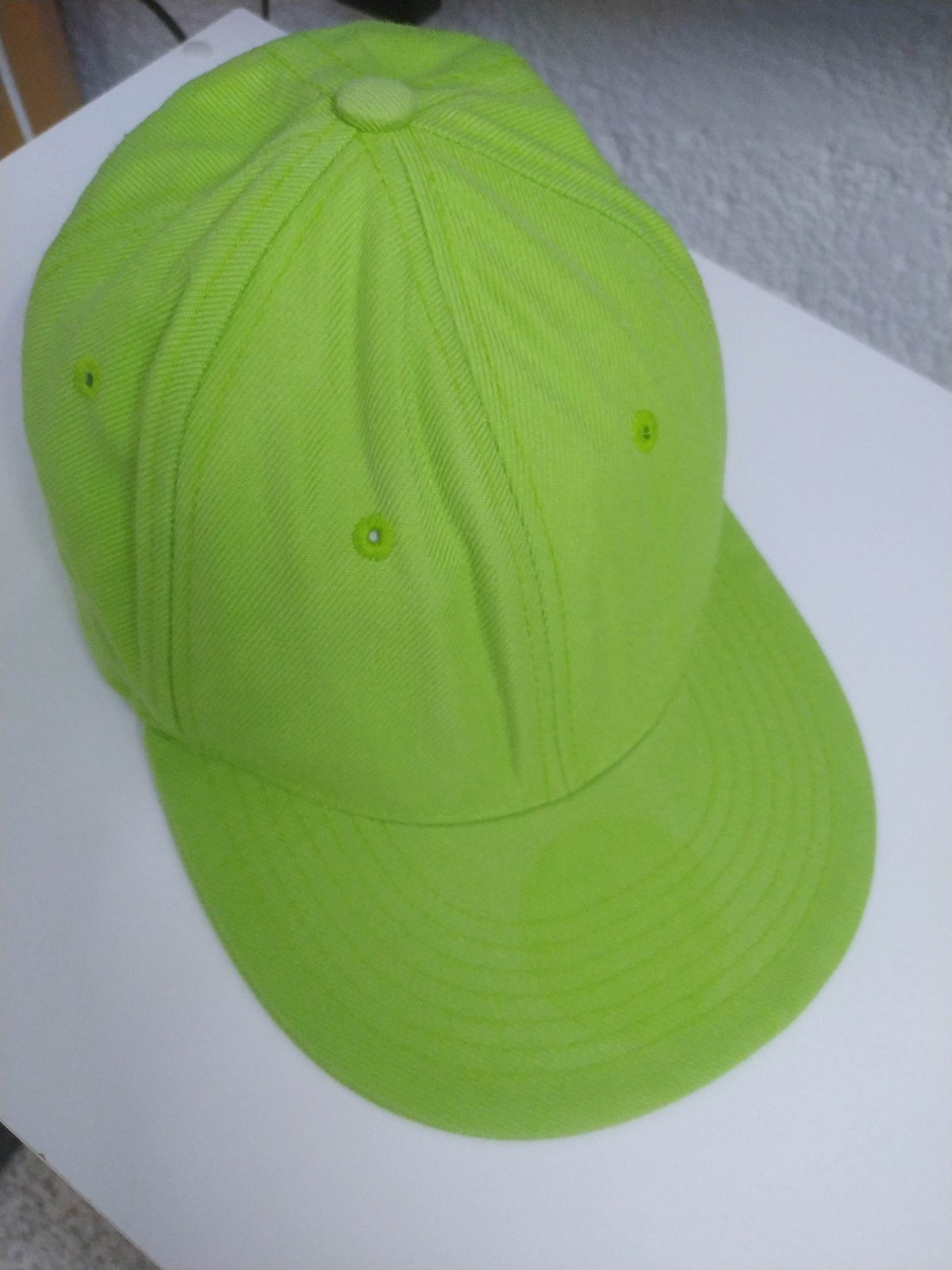 Lot de deux chapeaux 