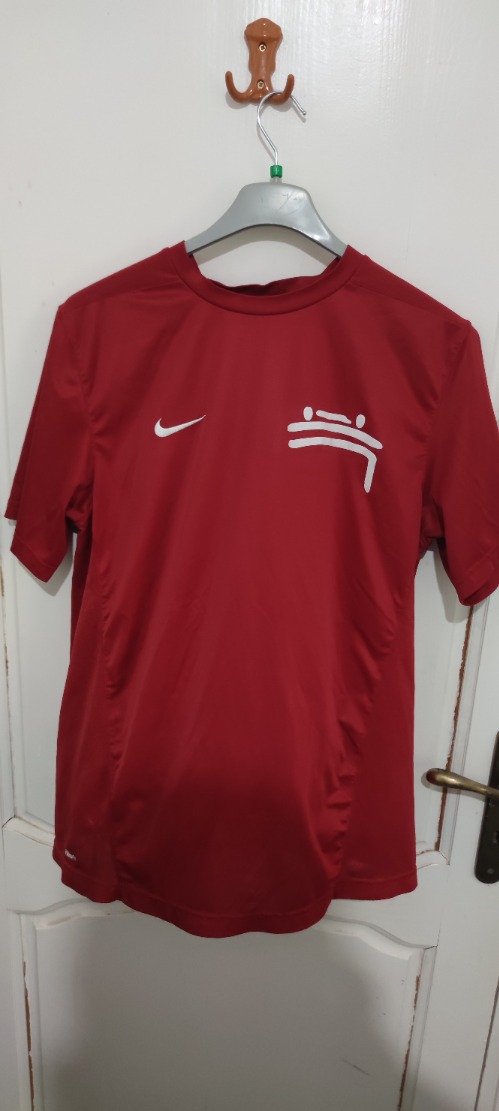 T-shirt nike rouge