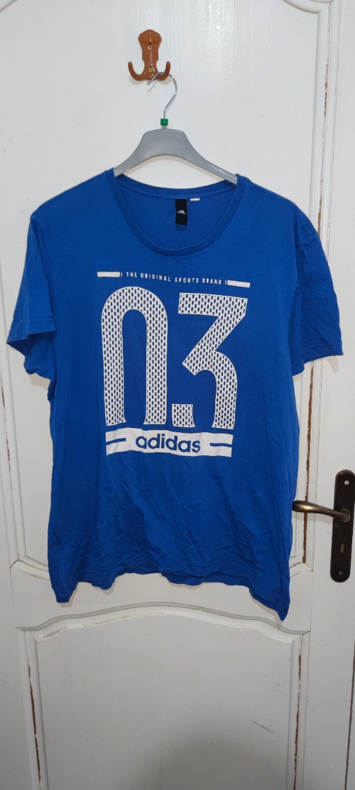 T-shirt adidas