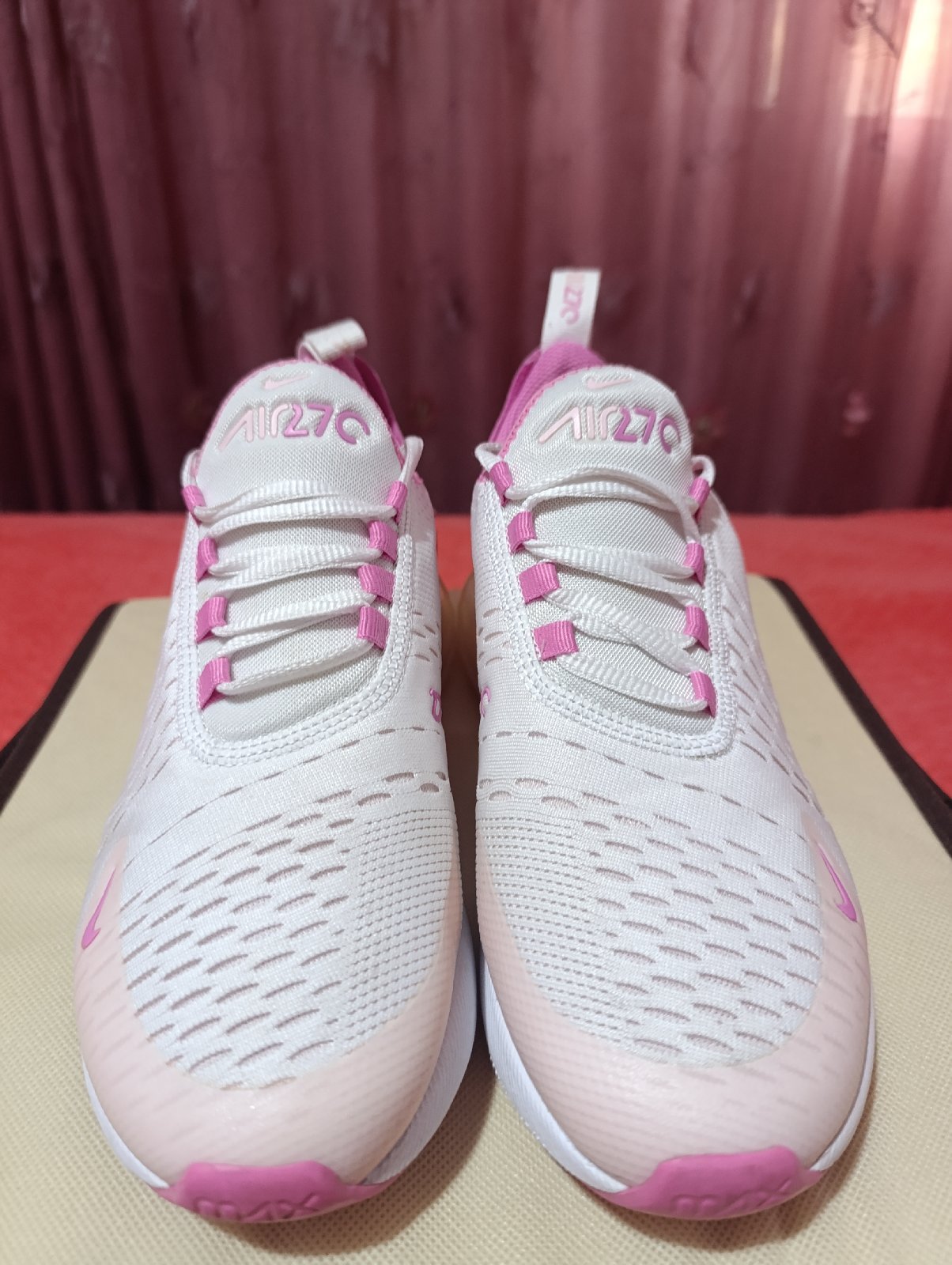 Sneaker nike air 270