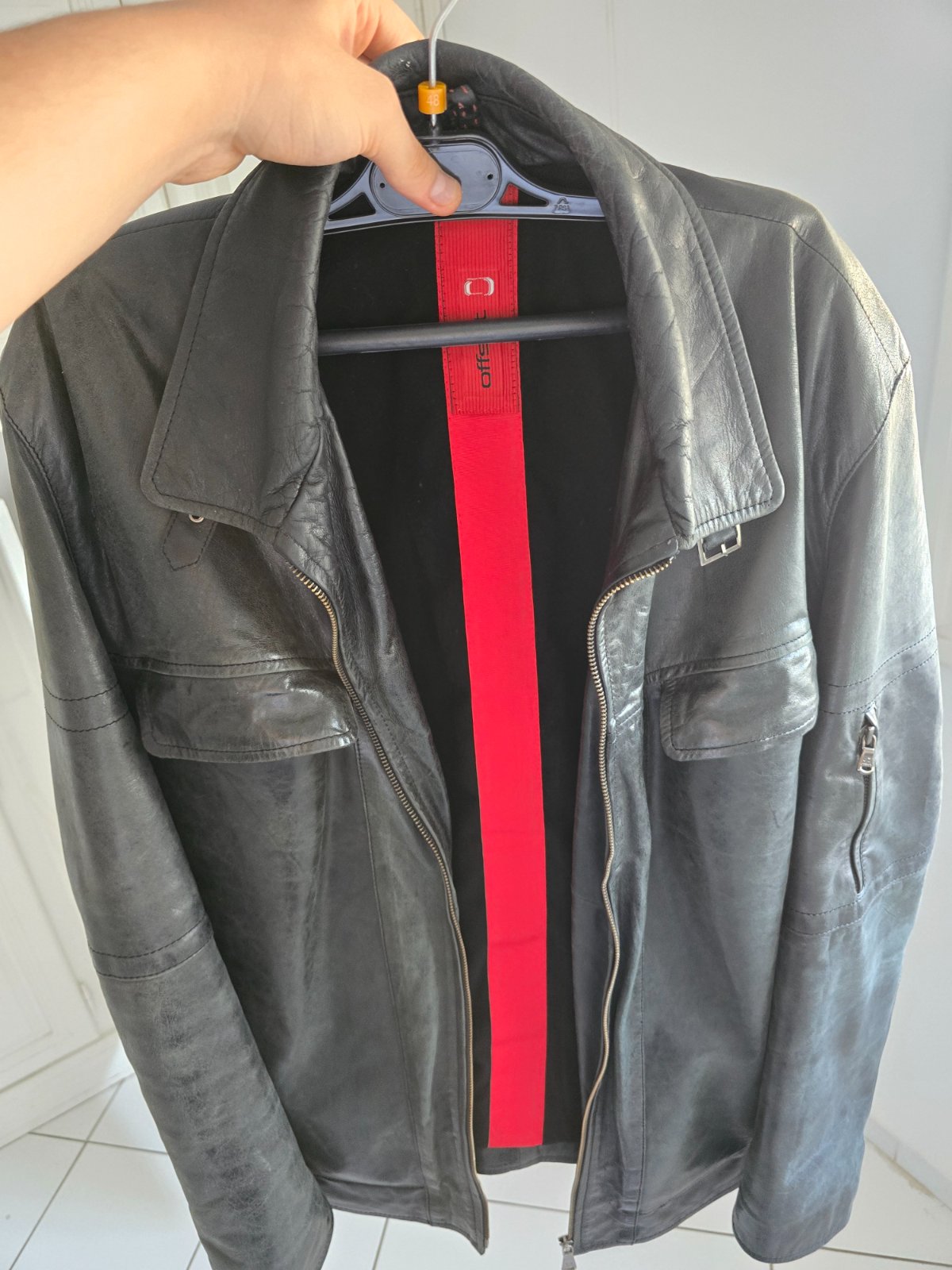 Leather jacket 