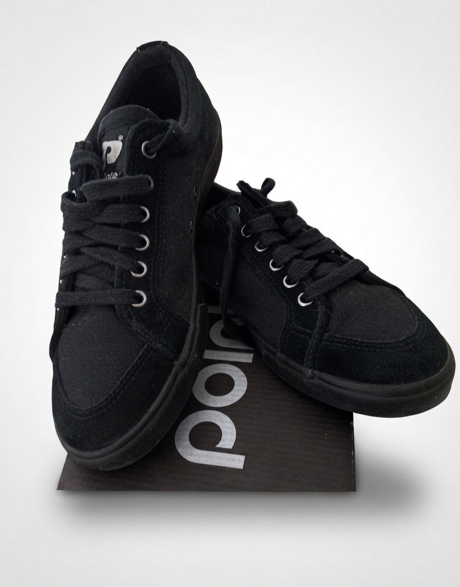 Sneakers pointer noirs 38