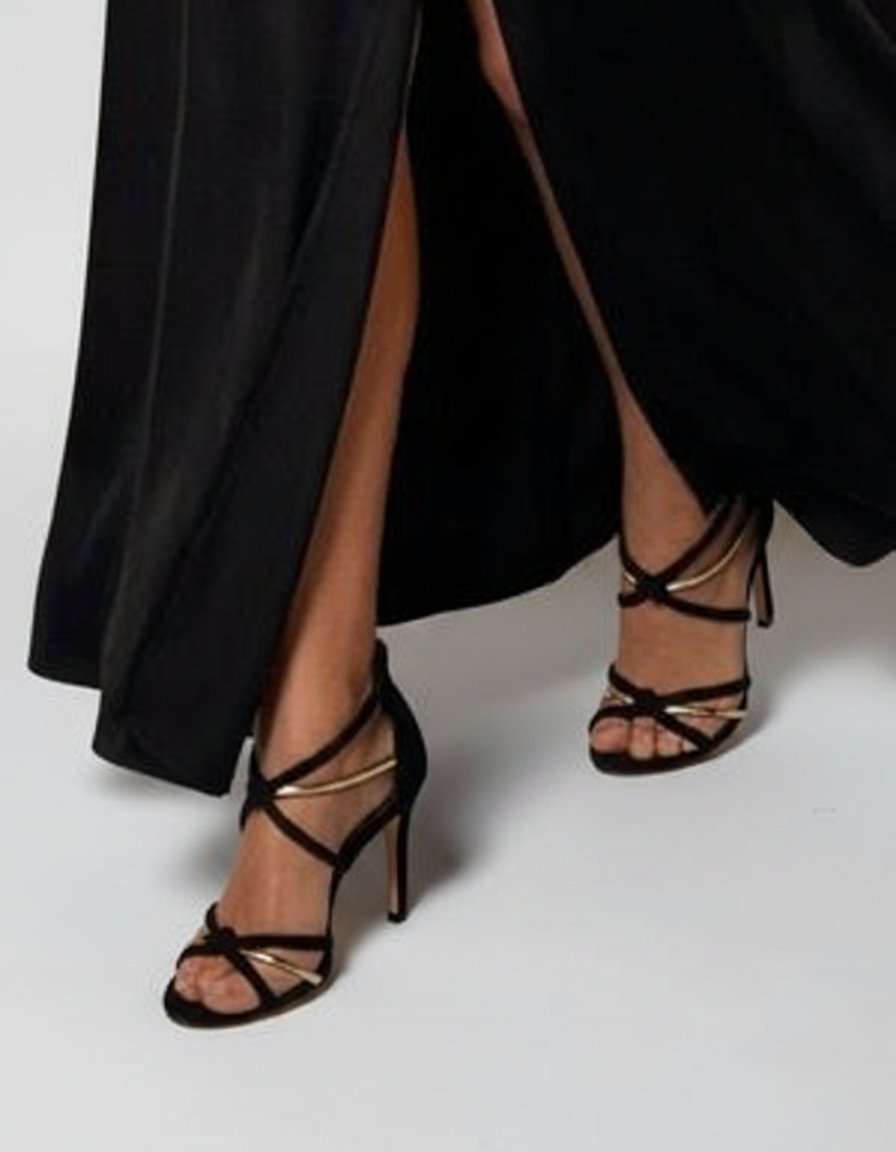 Talons noir daim et doré 37