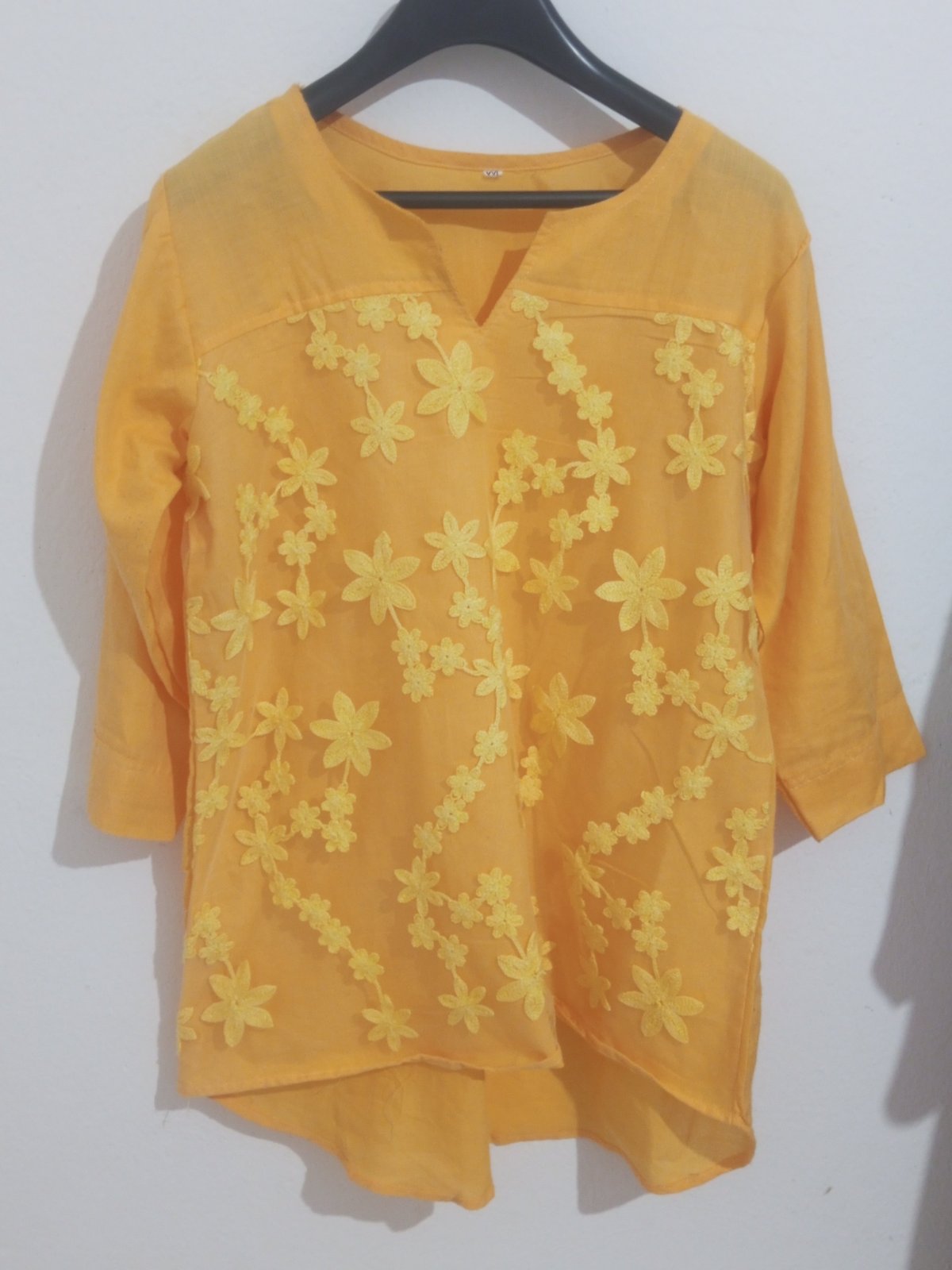 Pull jaune