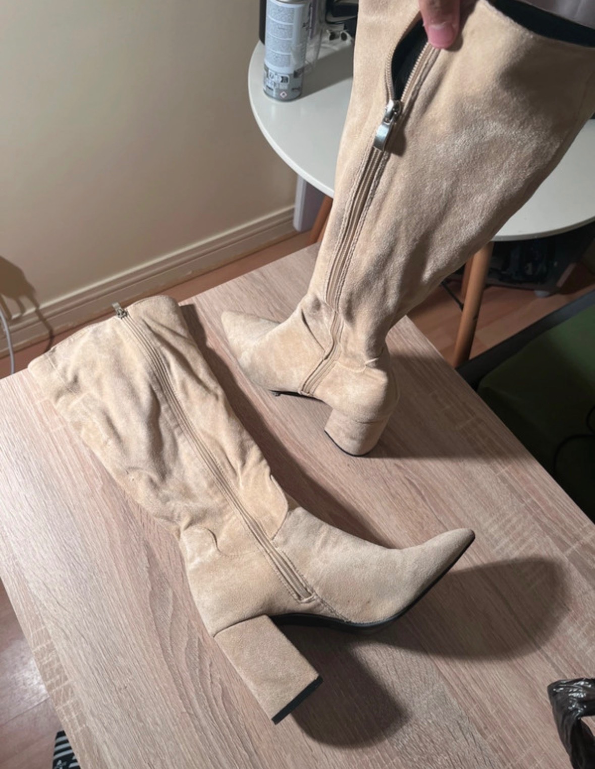 Bottes daim beige