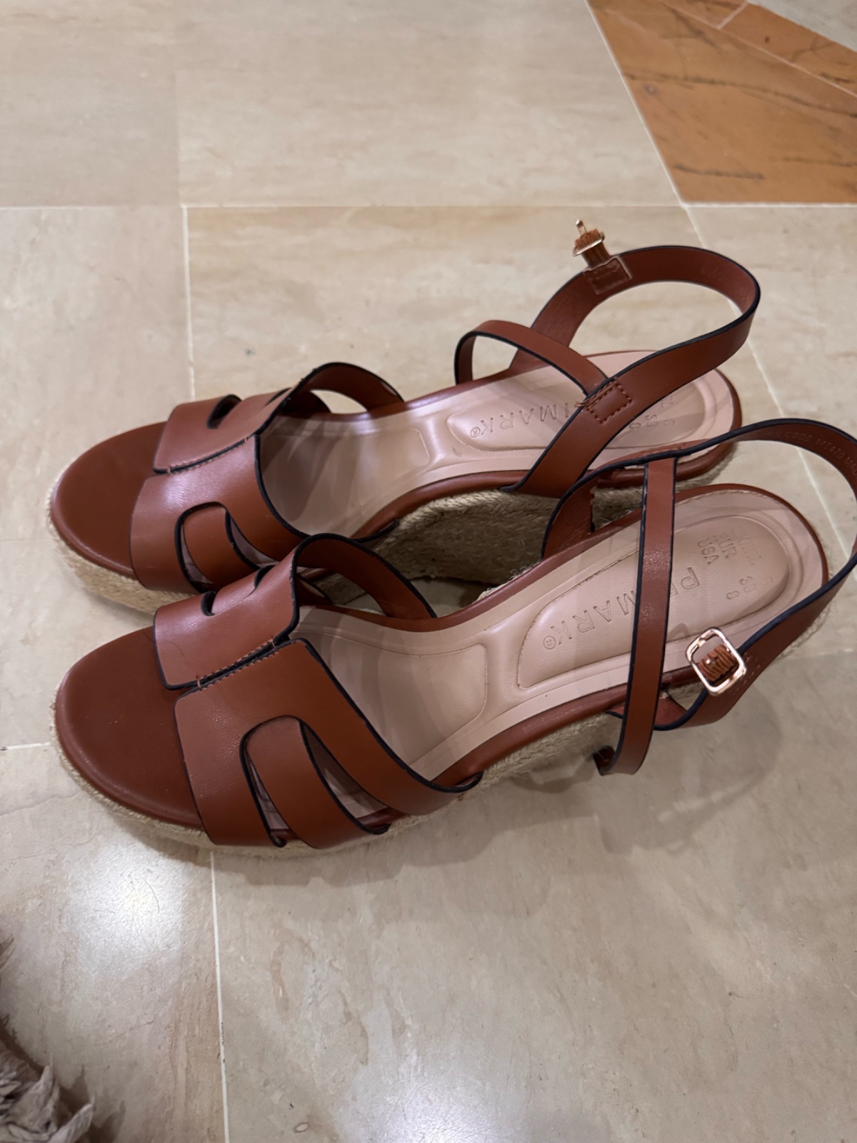 Sandales primark etat presque neuf