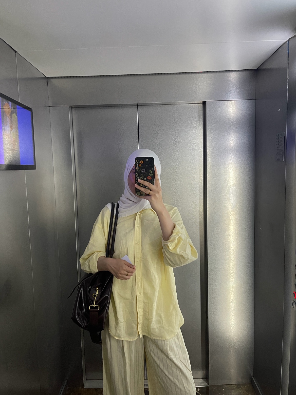 BERSHKA Set butter yellow 