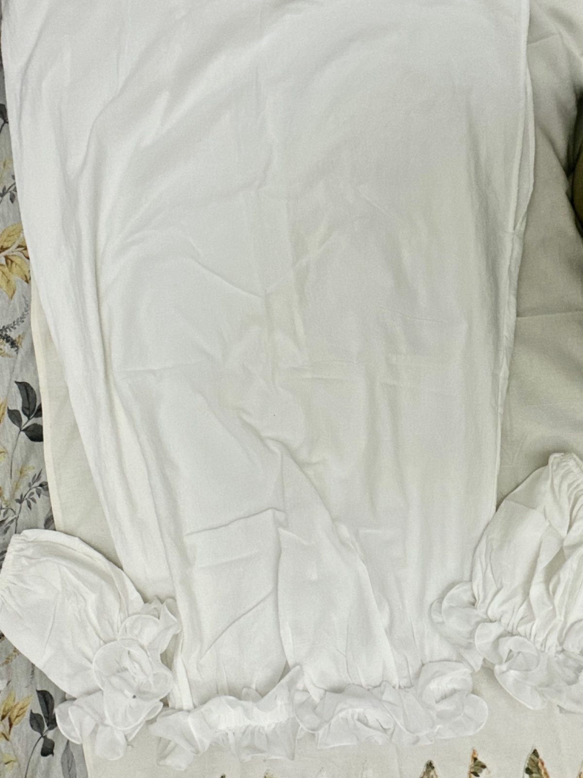 Robe blanche en tissue leger 