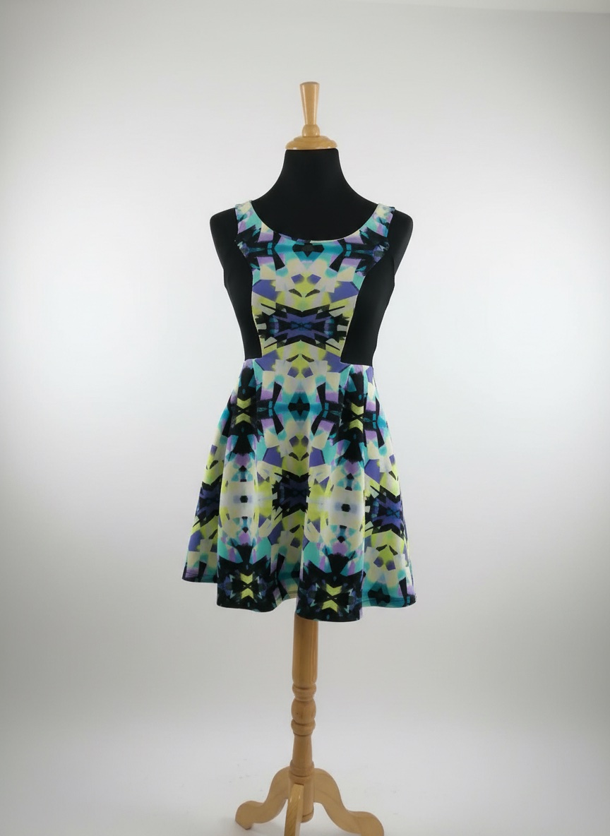 Robe patineuse colorée et tendance 🌈✨
