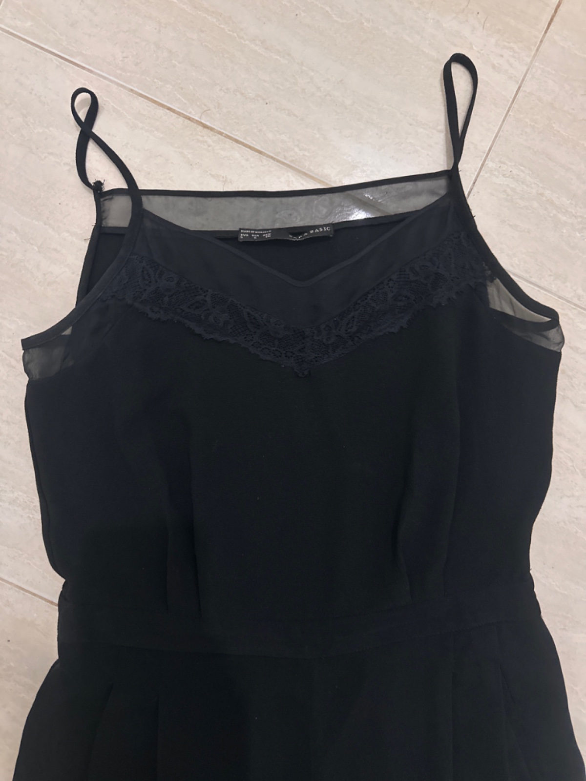 A ne pas rater ‼️‼️ combinaison tres chic noir de la marque ZARA