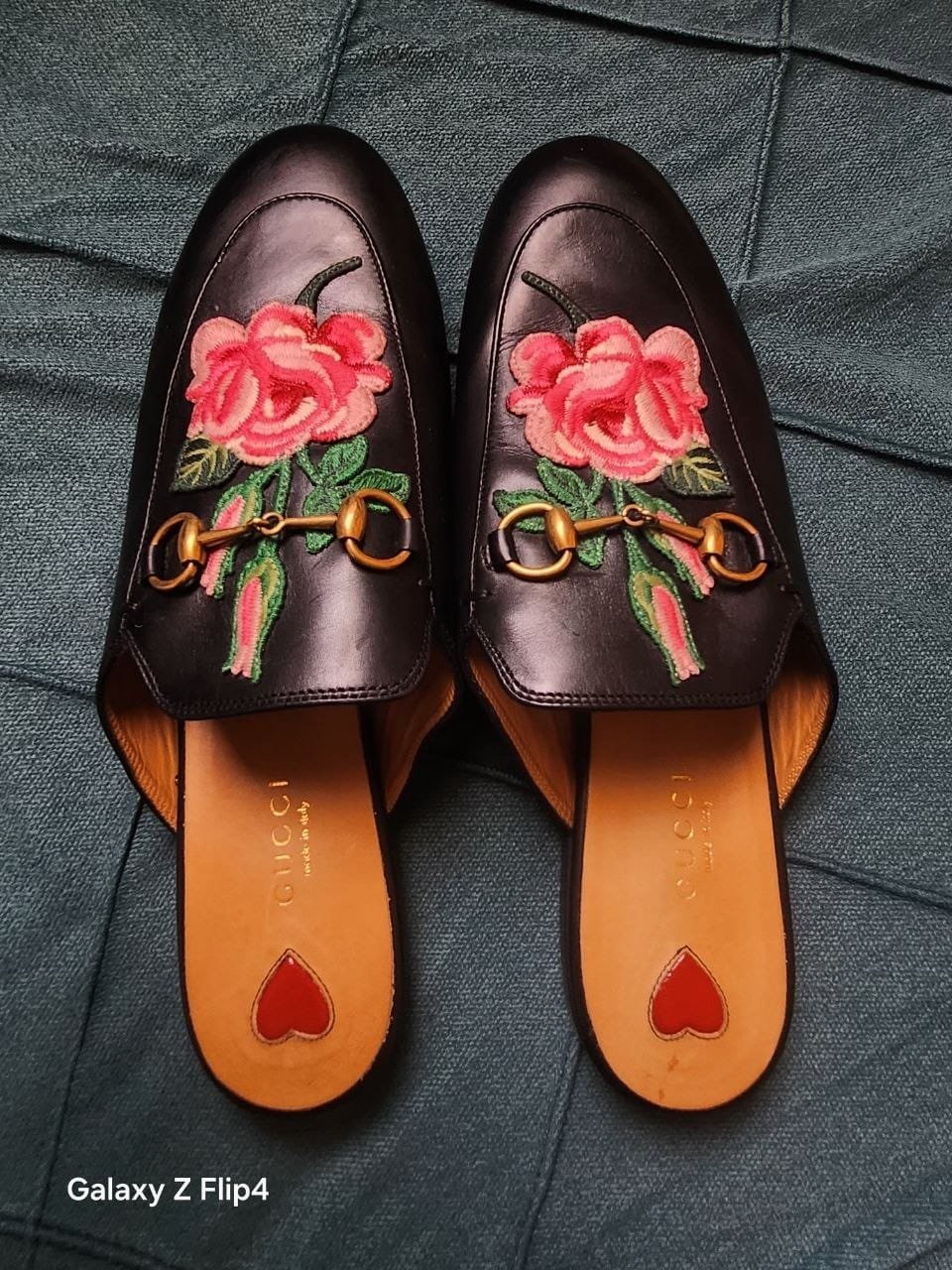 Mules chez Gucci 