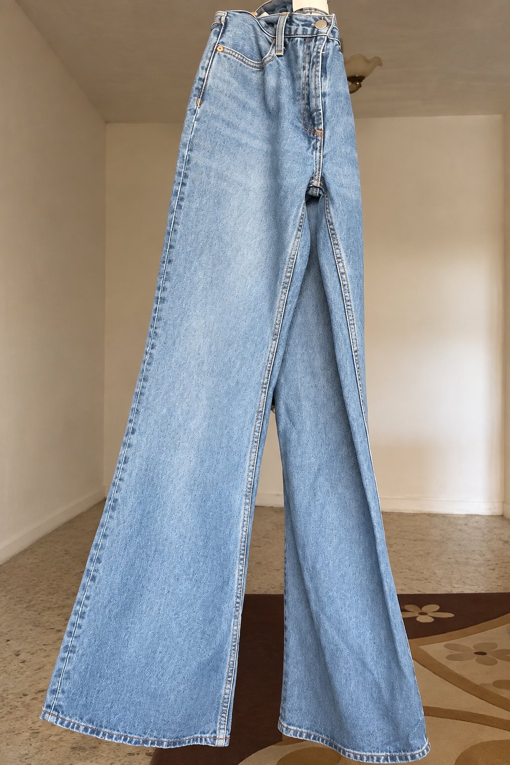 Jean pattes d'éléphant taille 36 👖