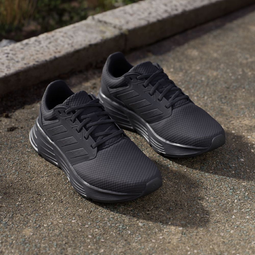 Chaussure Galaxy 6 Une chaussure sport et confortable