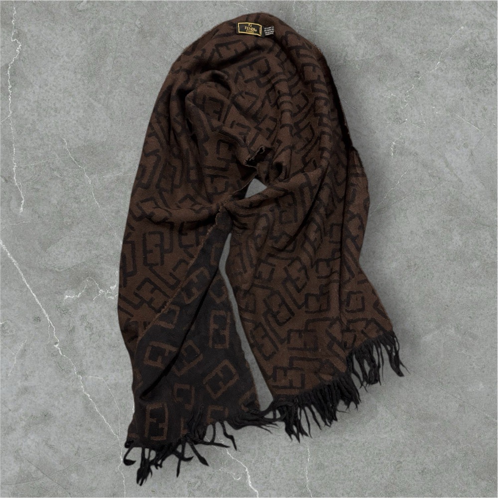 Echarpe fendi