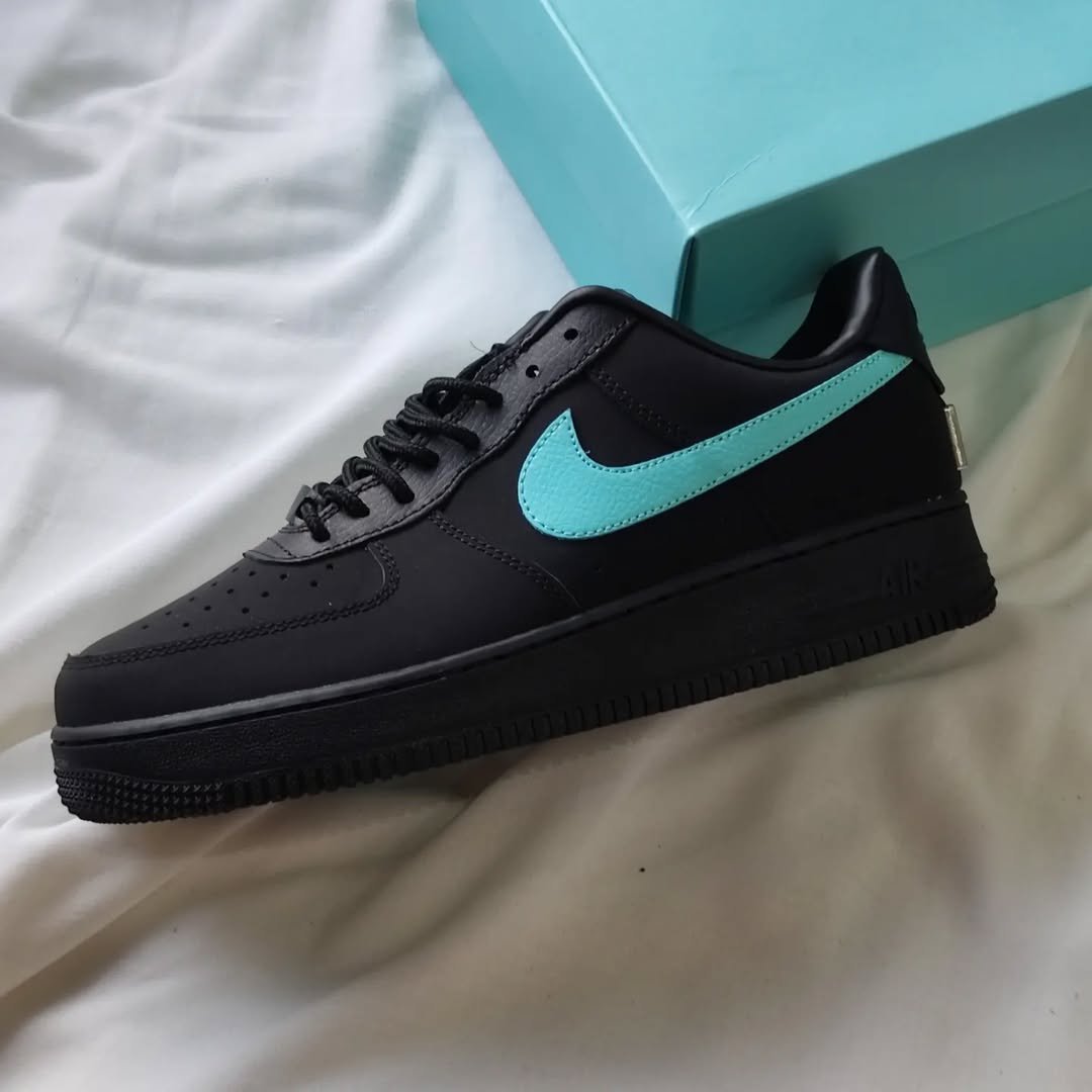 Nike air force one Tiffany pointure 40 neuf jamais porté 