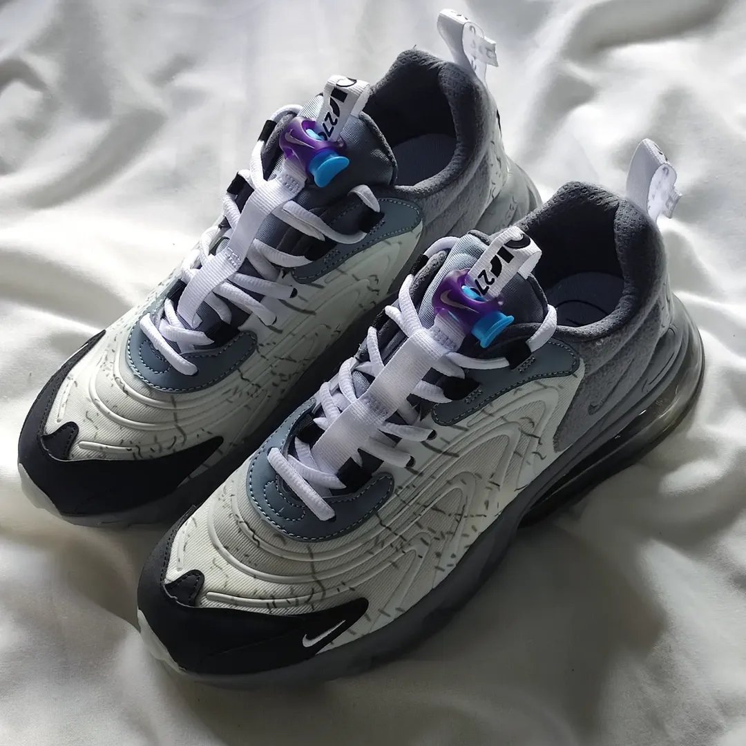 Nike air max react pointure 40 neuf jamais porté 