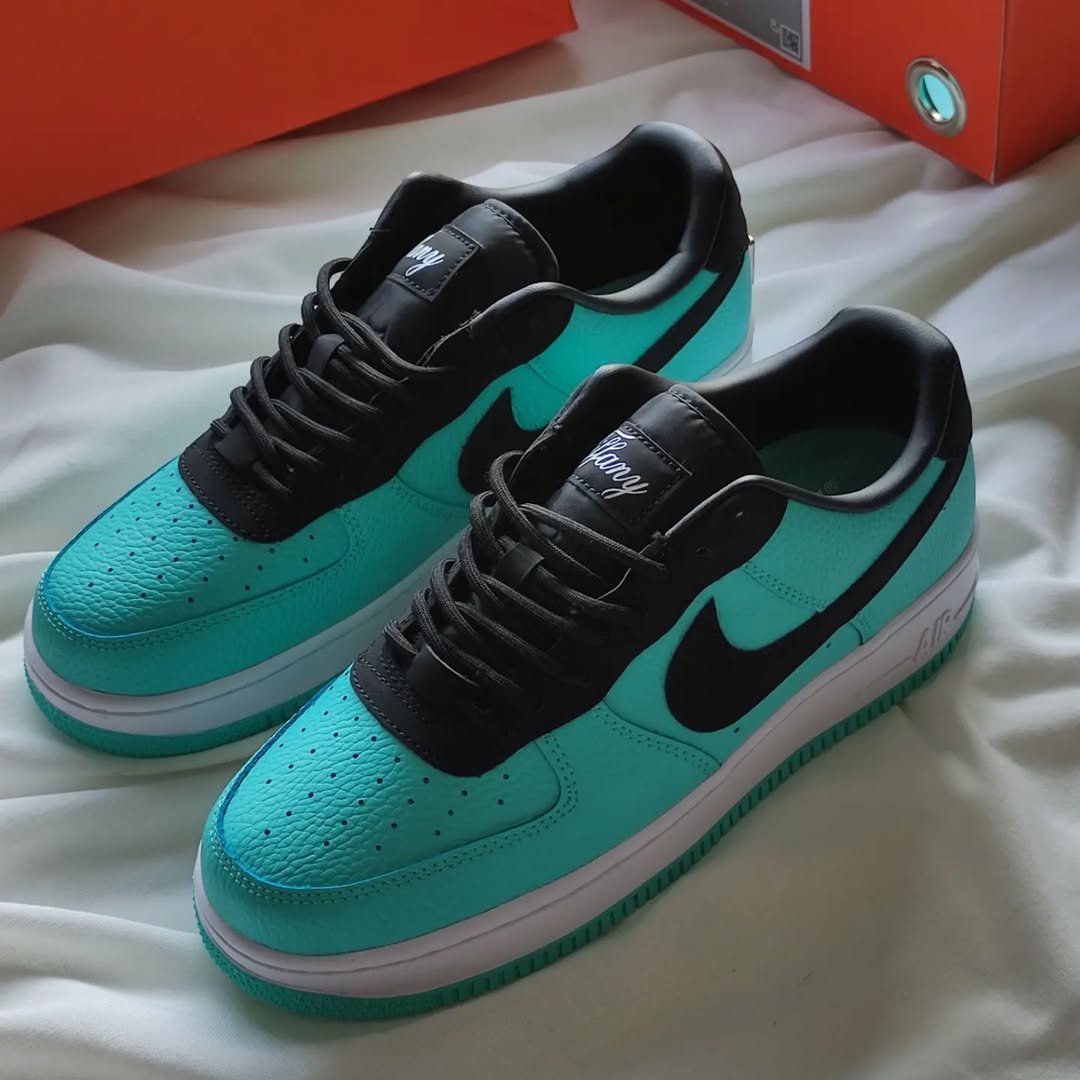 Nike air force one Tiffany pointure 40 neuf jamais porté 
