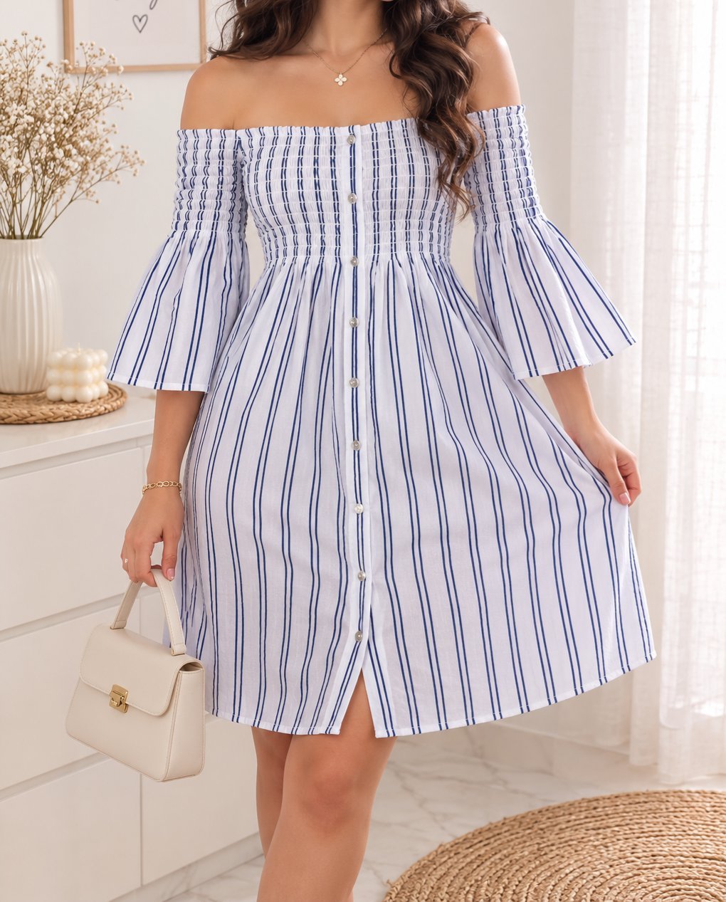 Robe blanche rayée bleue style bohème