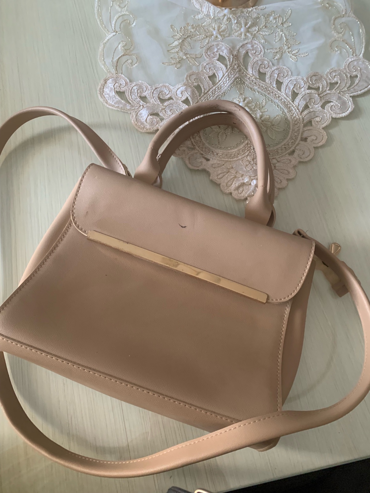 Lot 2 sac à bandoulière beige et noir 