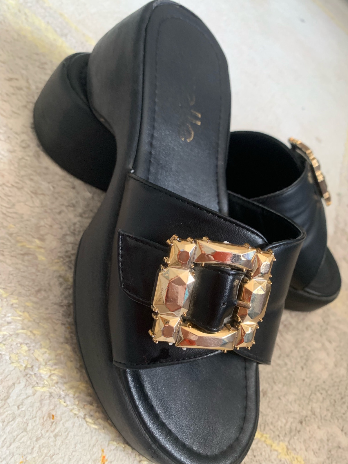 Mule noir en cuir pointure 38/39