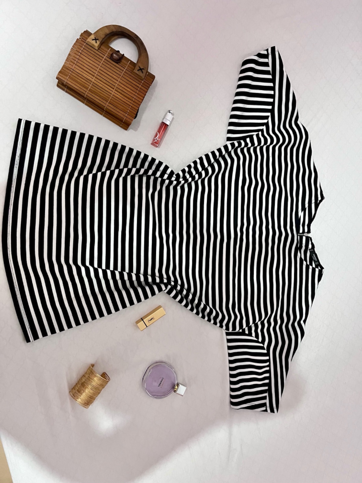 Robe rayé noir et blanc 