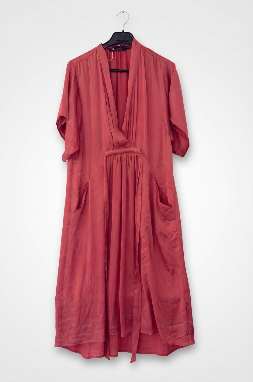 Robe longue fluide rose framboise Zara