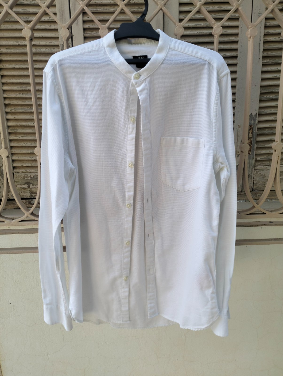 Chemise blanche col officier 