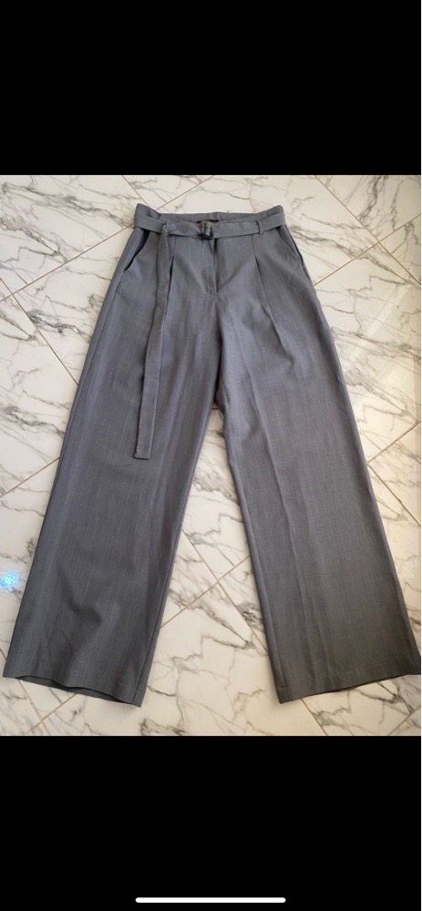 Chic pants