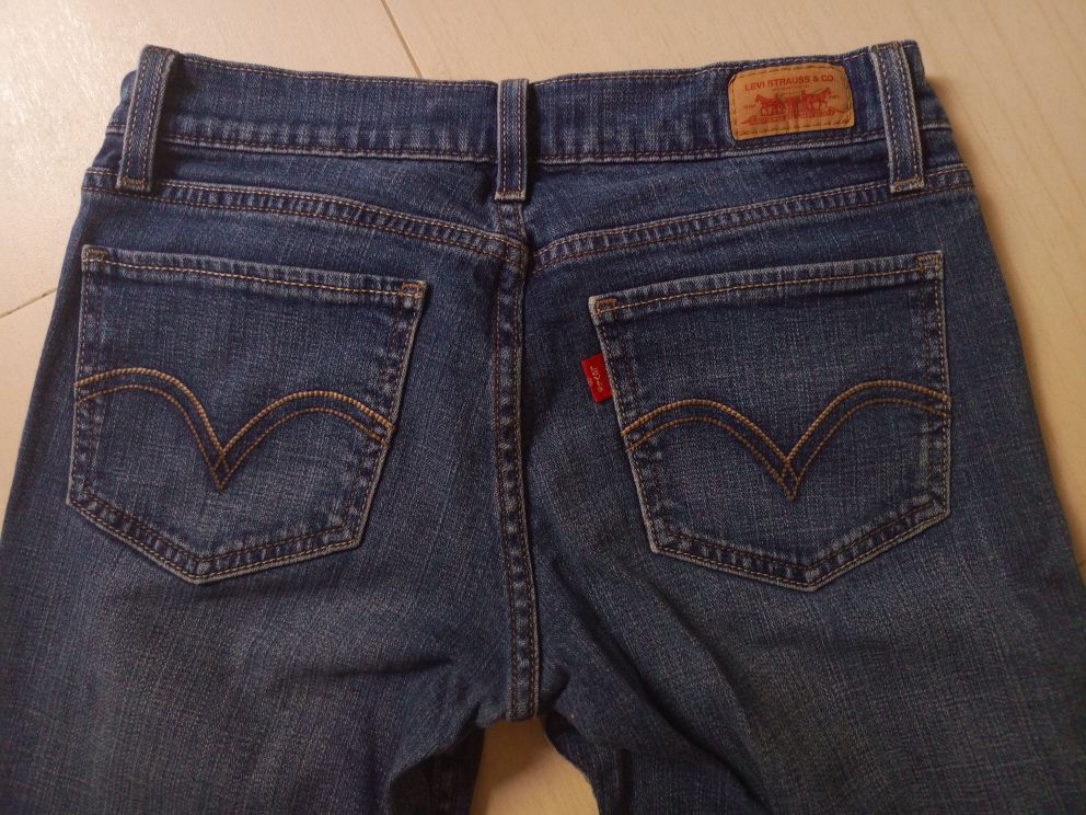 Jean Levis bleu 