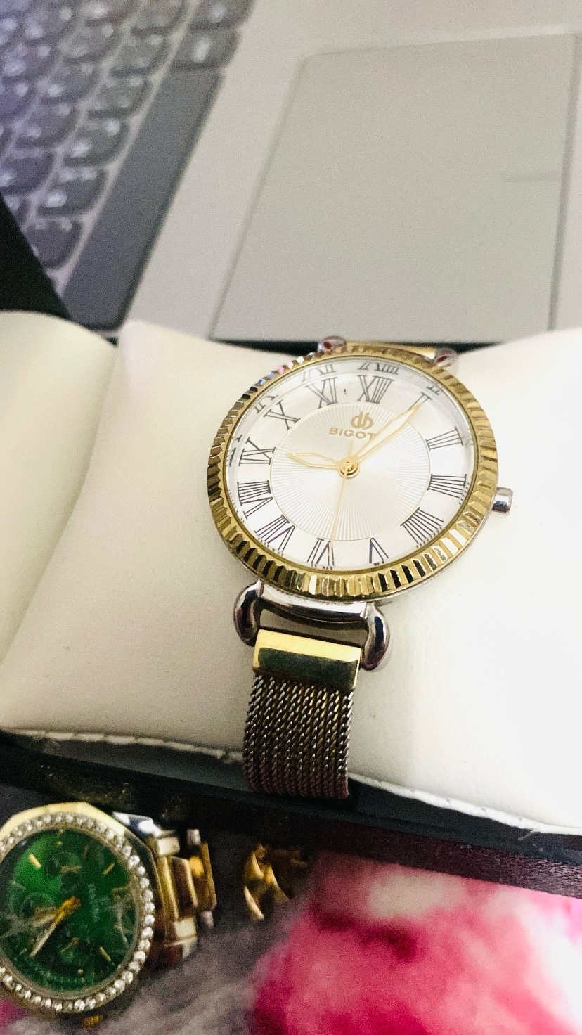 Une montre bigotti