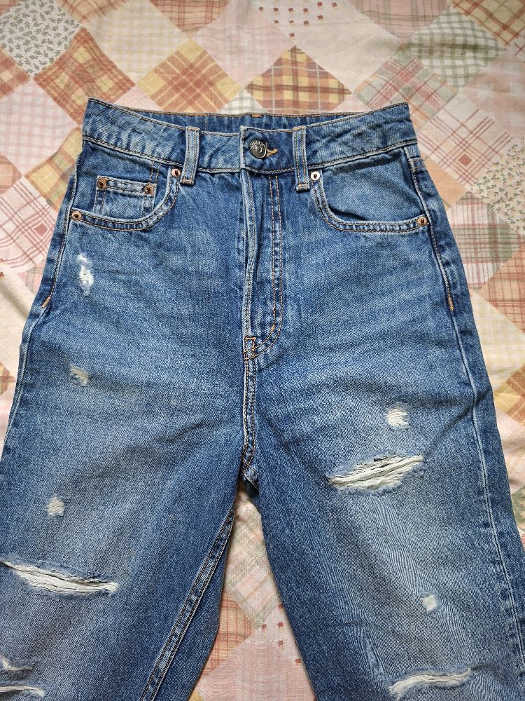 Pantalon  hm jamais porté 