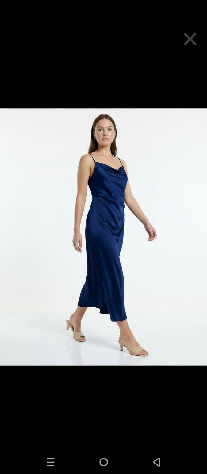 Robe satiné sexy  navy blue