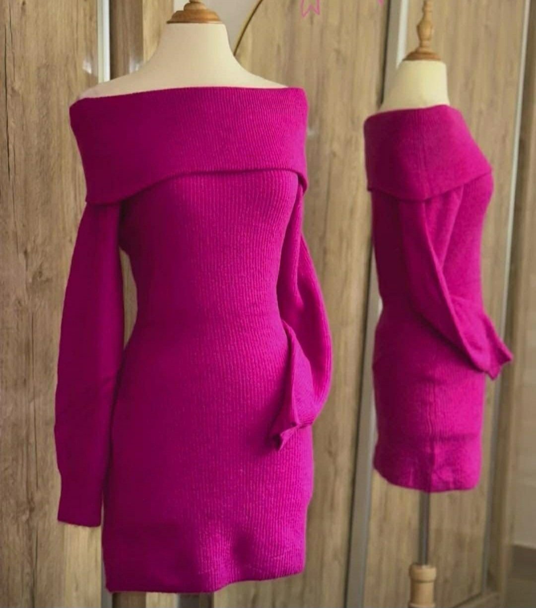 Robe rose fushia avec boucles d'oreilles 
