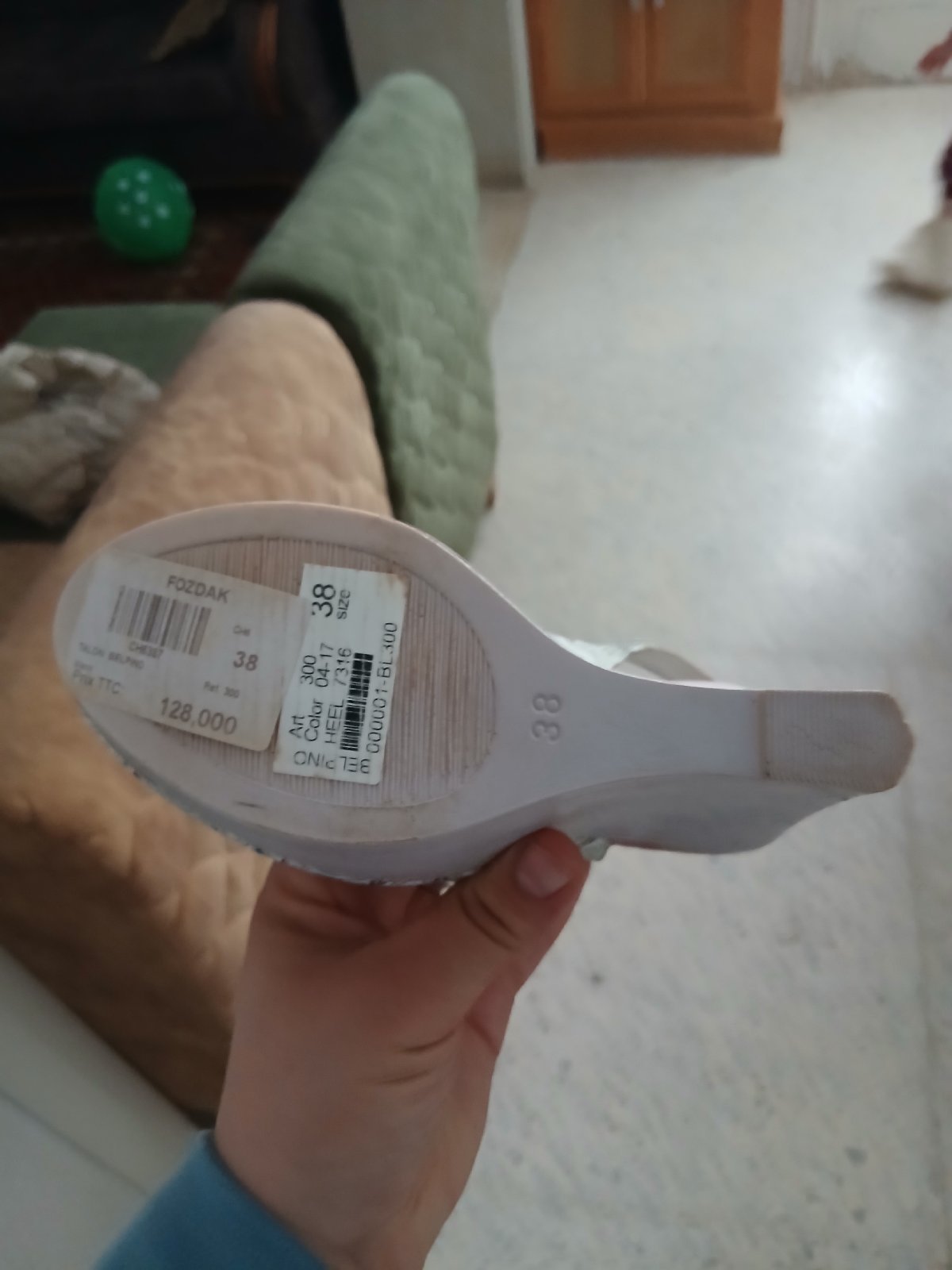 Talon neuf porté une seule fois