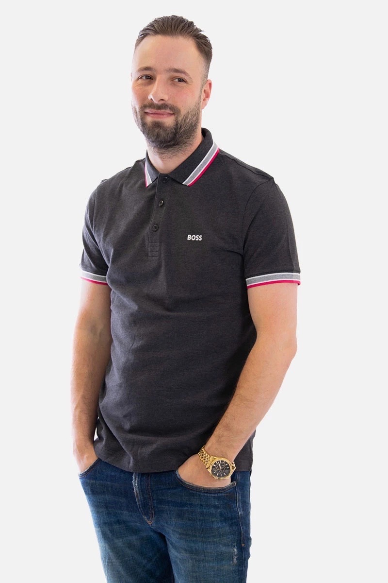 T-shirt boss
