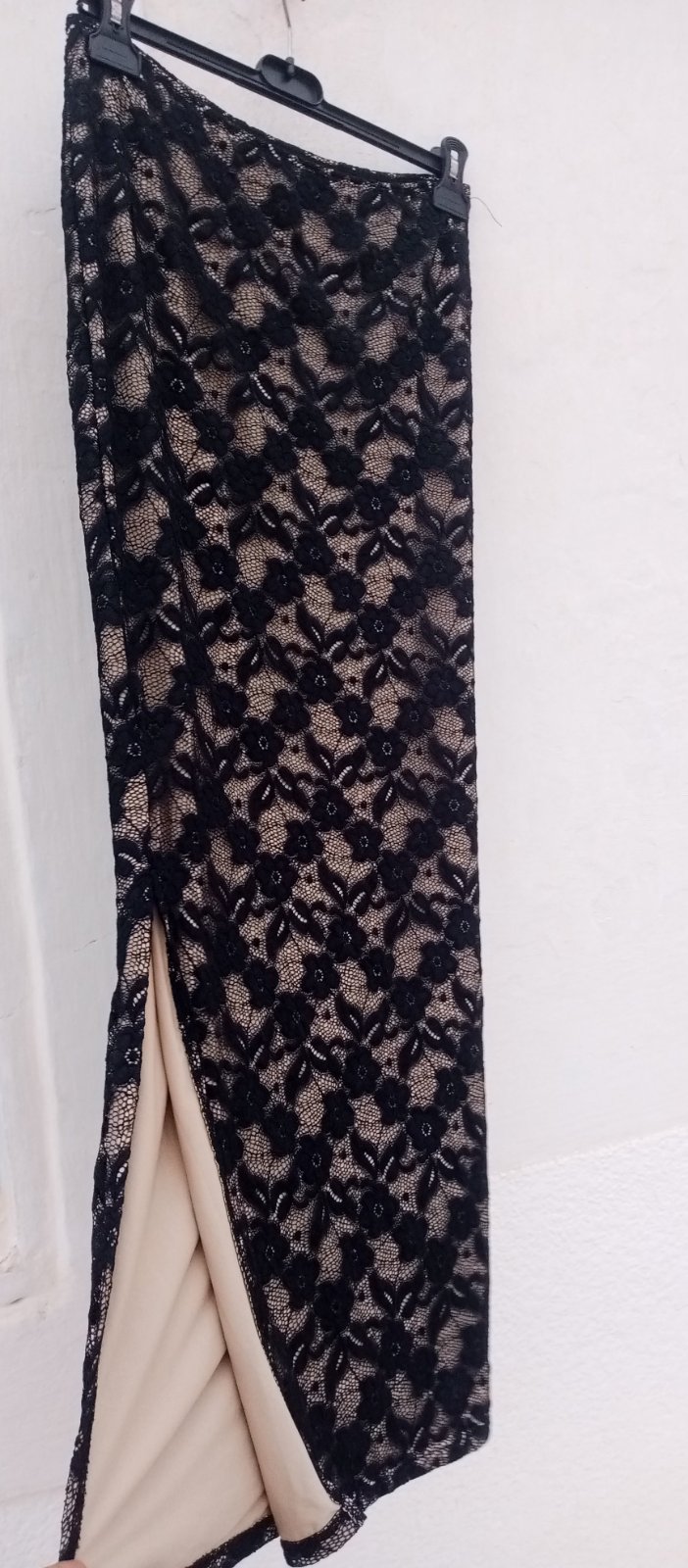 Jupe Shein longue avec fente dentelle noire et double nude 
