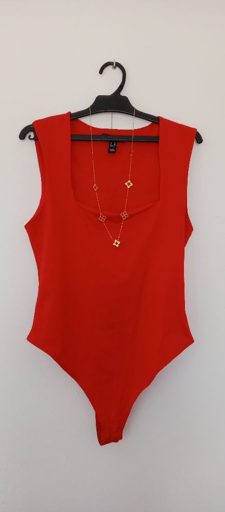 Bodysuit rouge posé très haute qualité ♥️