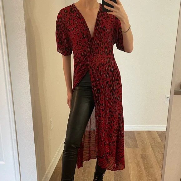 Robe leopard rouge 