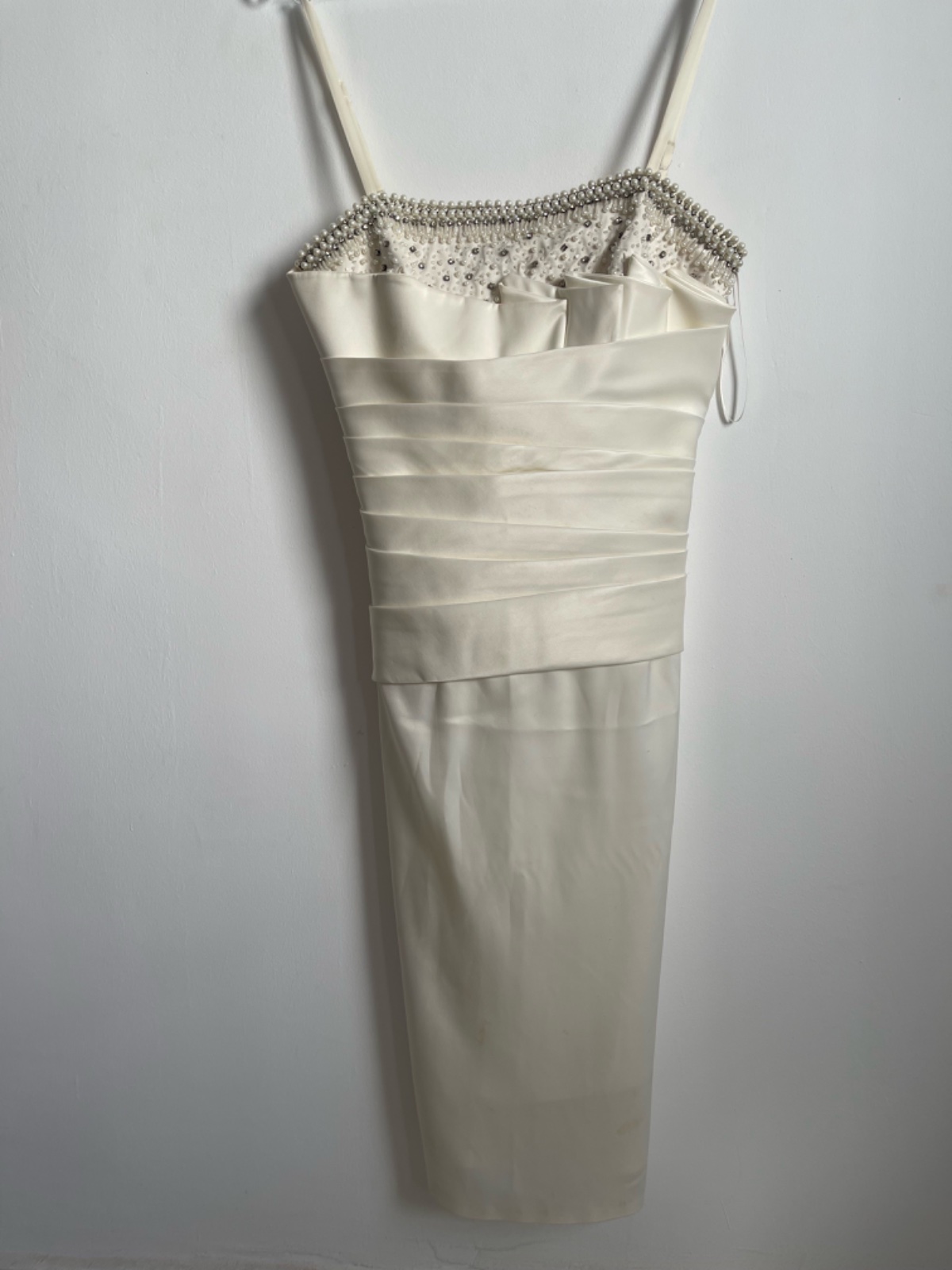 Une belle robe blanche 