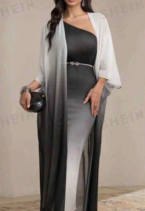 Robe noir et blanc avec font de robe