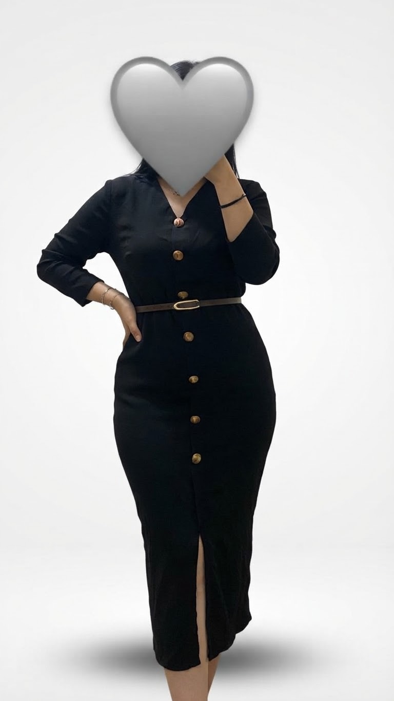 Robe laine noir avec boton