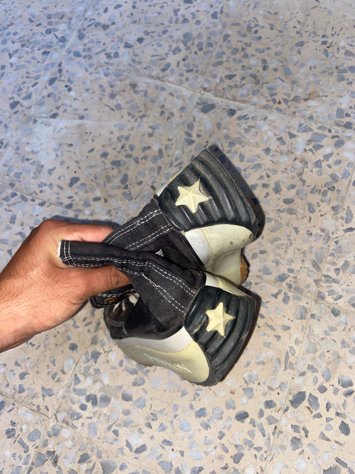 Converse