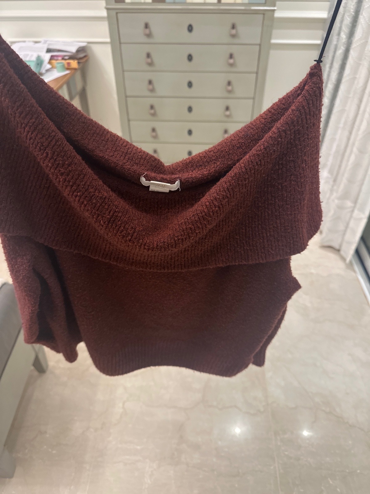 Pull shoulder-off