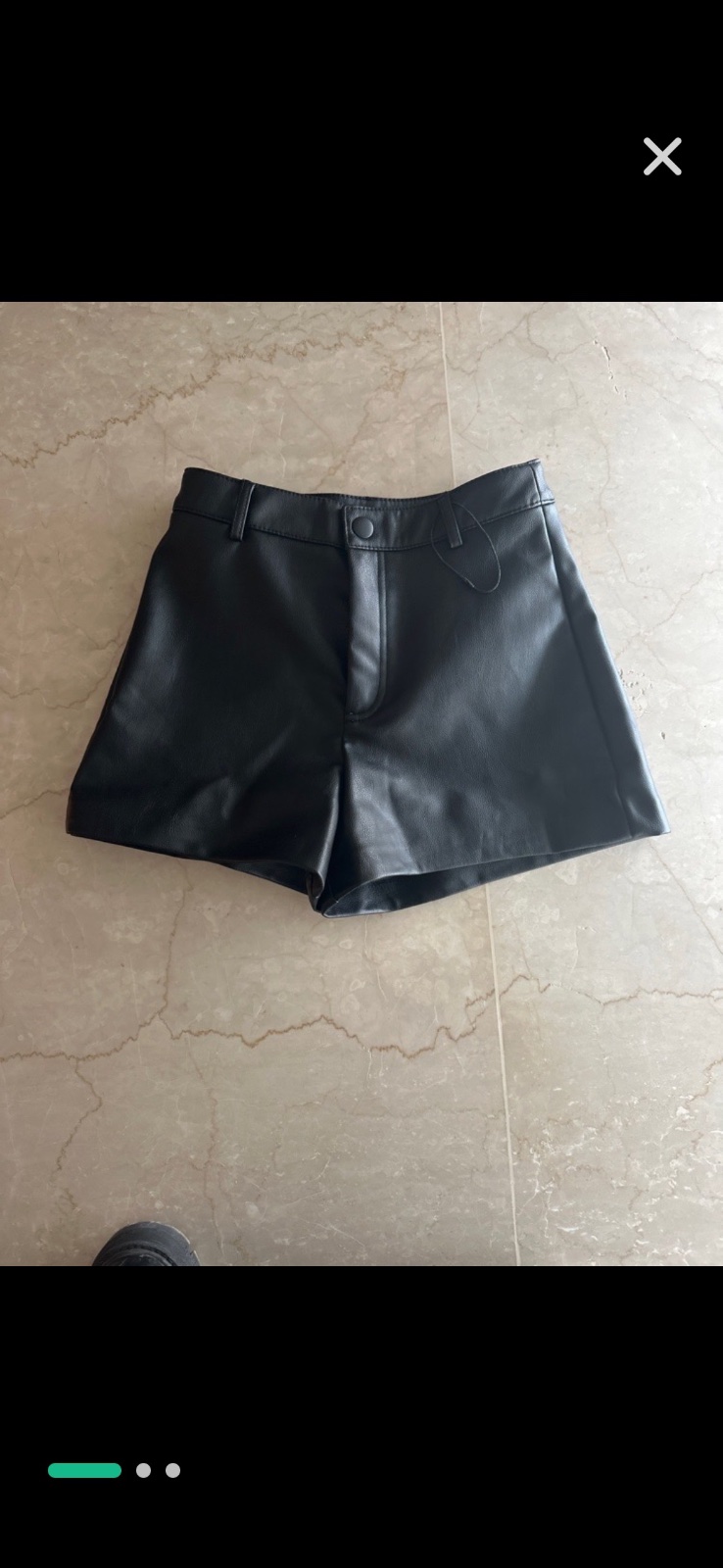 Short cuir 